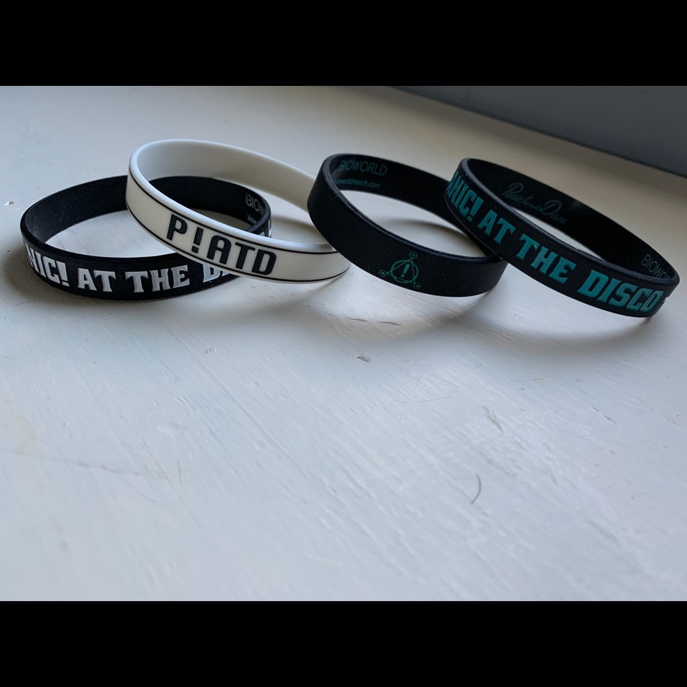 panic! at the disco rubber bracelet set